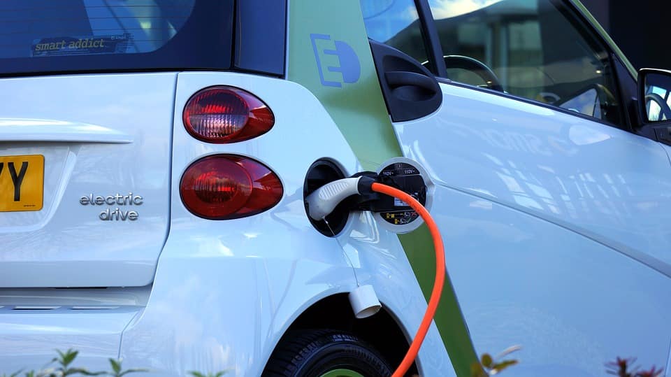 prise recharge voiture électrique - travaux d'électricité